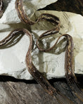 Load image into Gallery viewer, 1M008 GOLD LARIAT NECKLACE