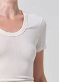 Load image into Gallery viewer, MAUDE U-NECK