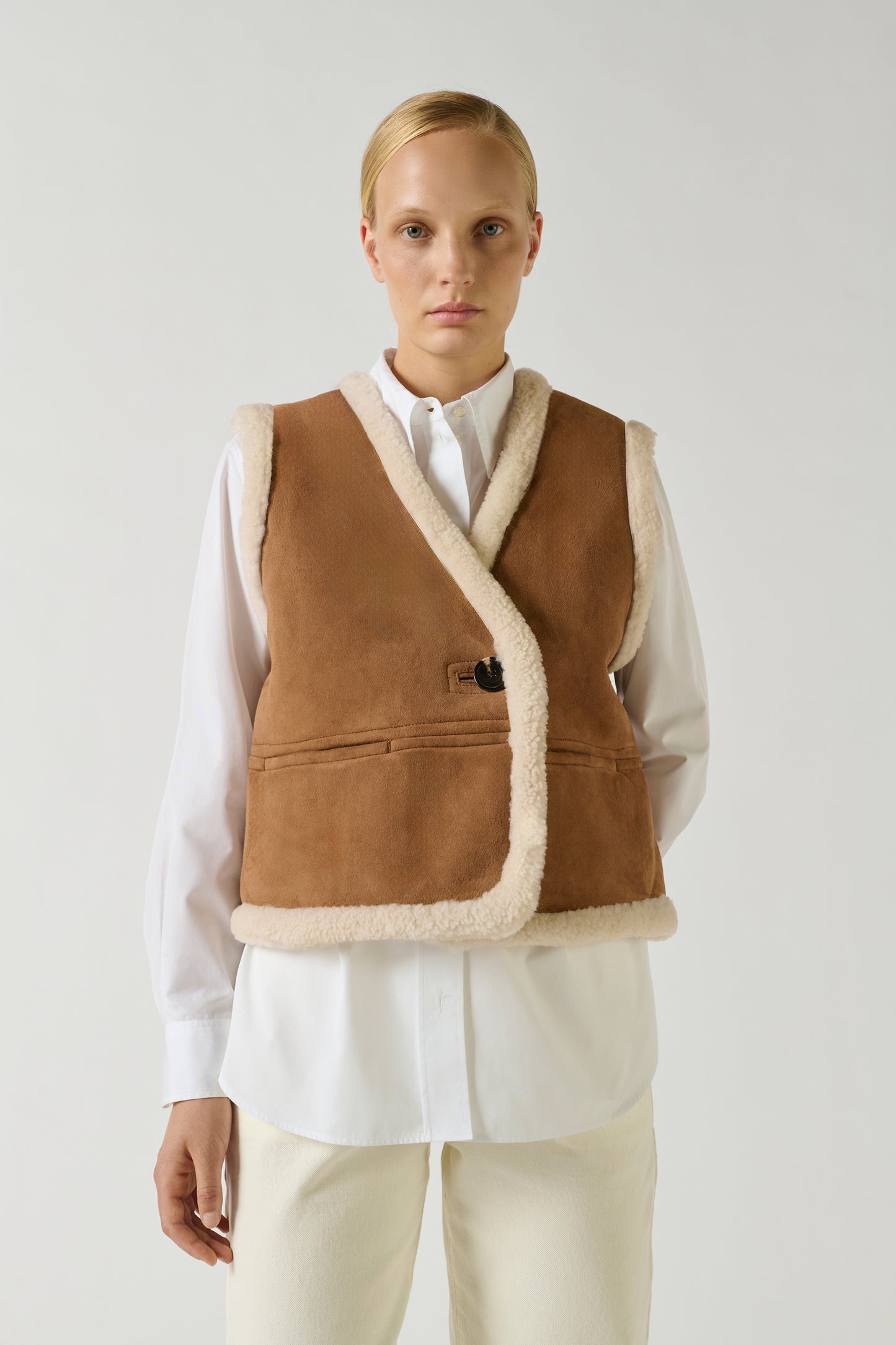 PYRENEES VEST MIEL 1
