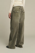 Load image into Gallery viewer, HUNTER CORDUROY TROUSERS

