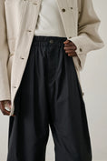 Load image into Gallery viewer, VERNON POPLIN TROUSERS

