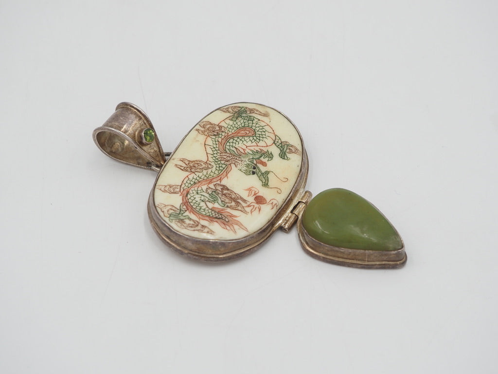 STERLING SILVER, JADE & BONE SKRIMSHAW
