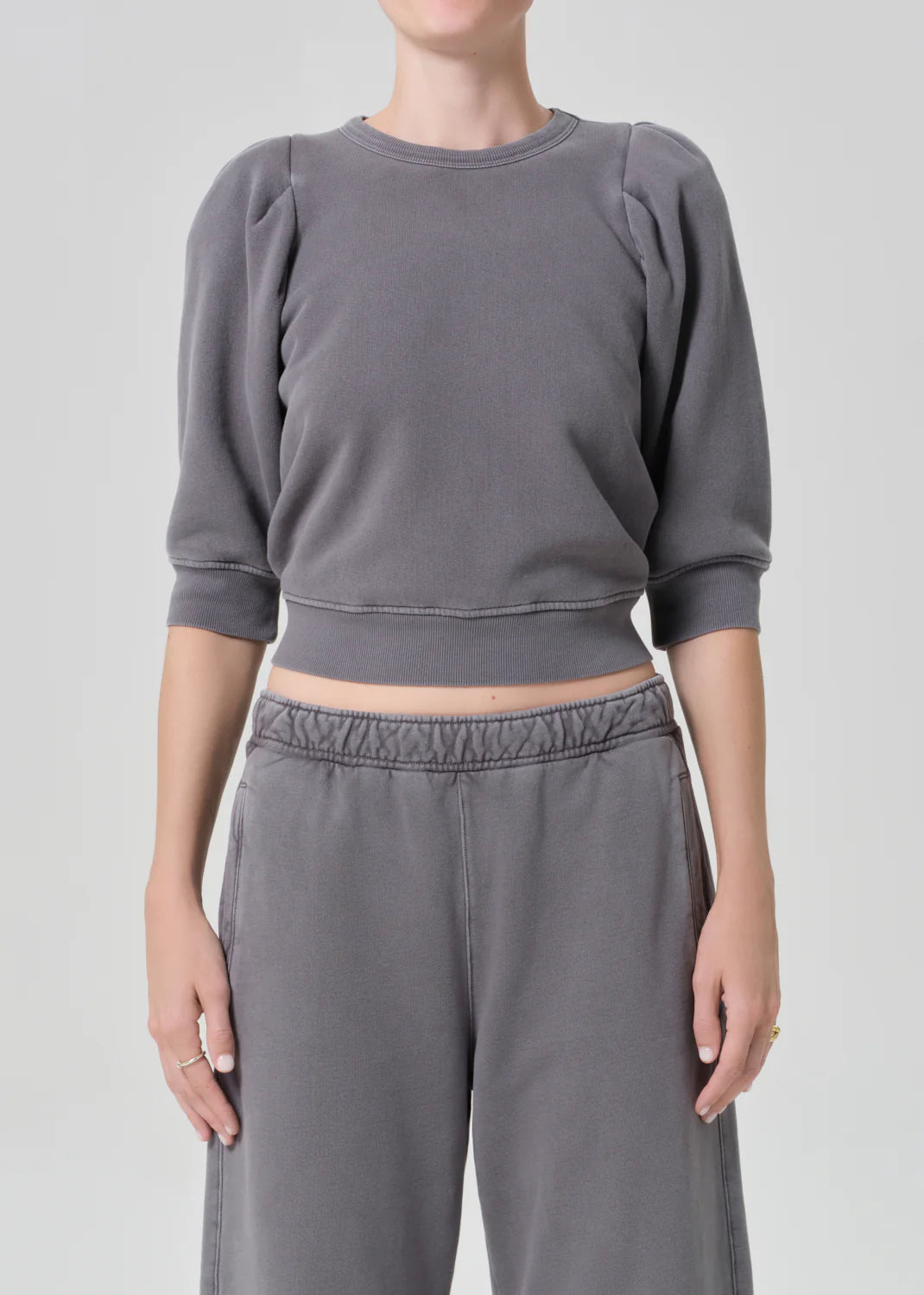 PLEATED SHORT SLEEVE CREW