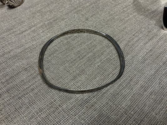 SILVER HAMMERED BANGLE