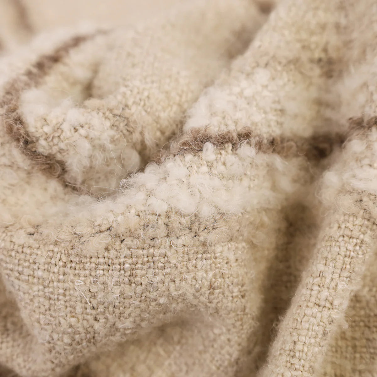 BECKER THROW 71 X 53 NATURAL + CREAM (#11)