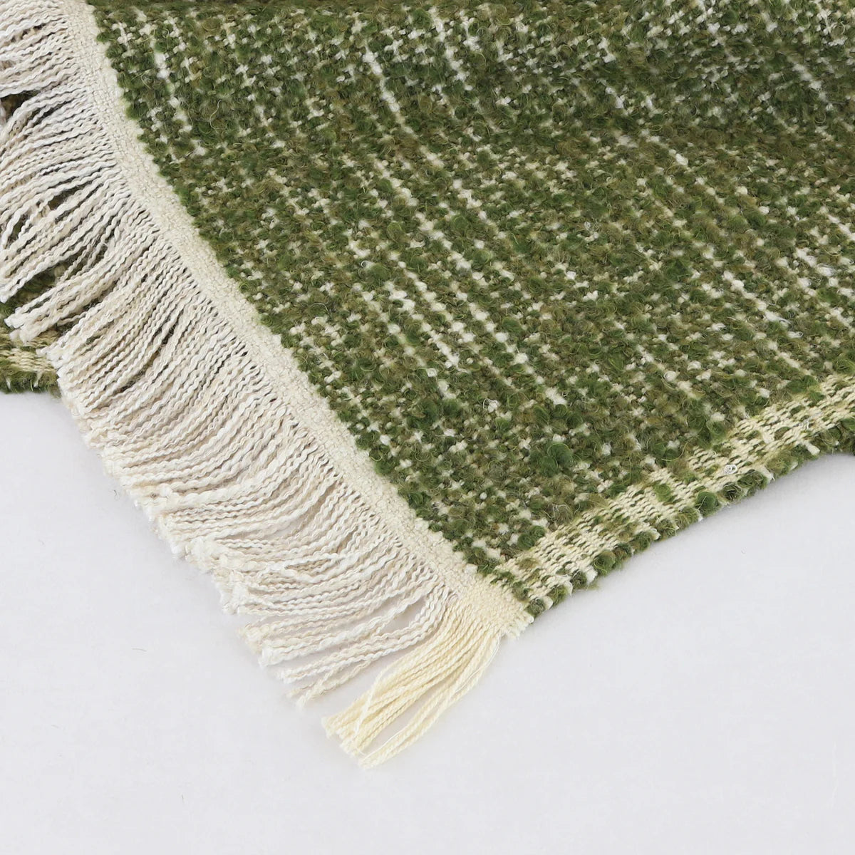 BELL THROW 71 X 51 NATURAL + OLIVE (#57)
