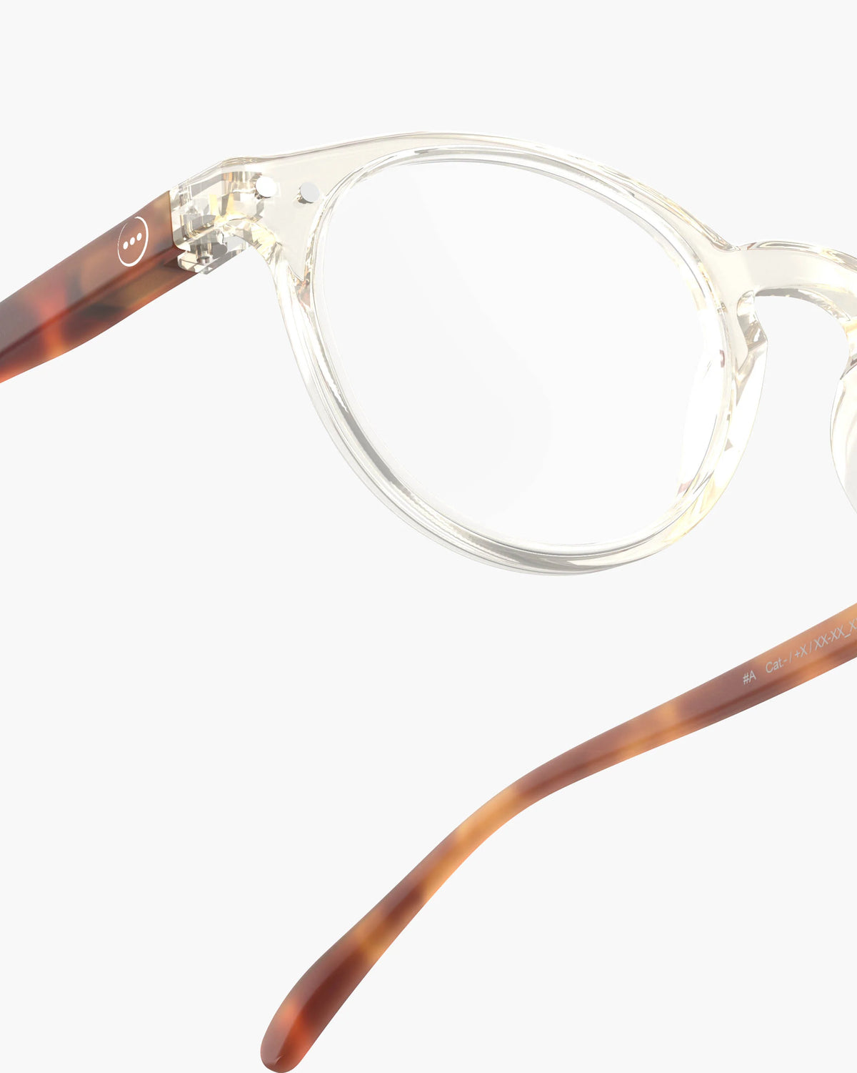 READING #A GLASSES IN SANDSTORM