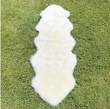 WHITE SHEEPSKIN