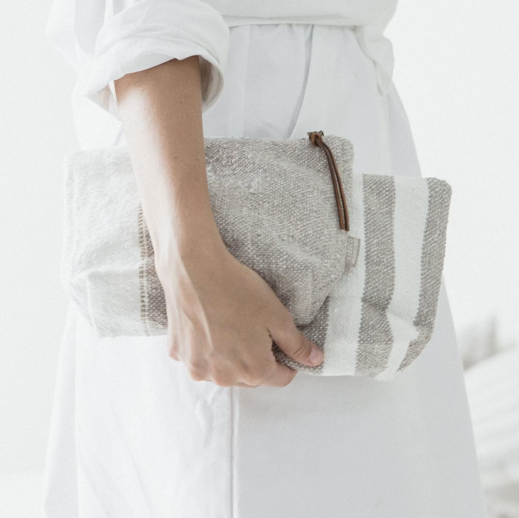 CHARLOTTE POUCH