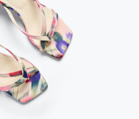 ELAINE HEEL
