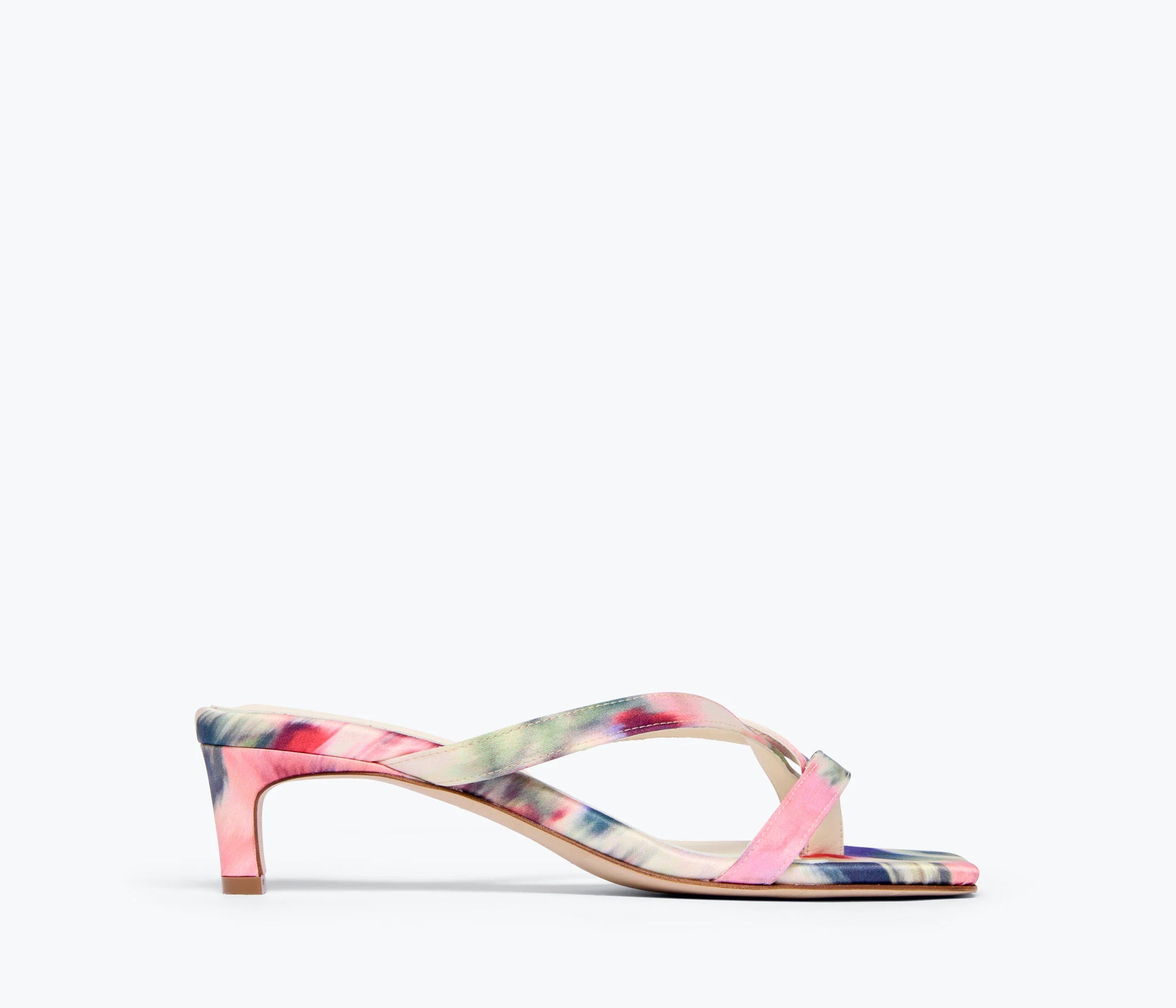 ELAINE HEEL