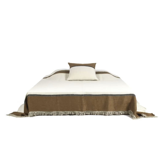 ETIENNE COVERLET