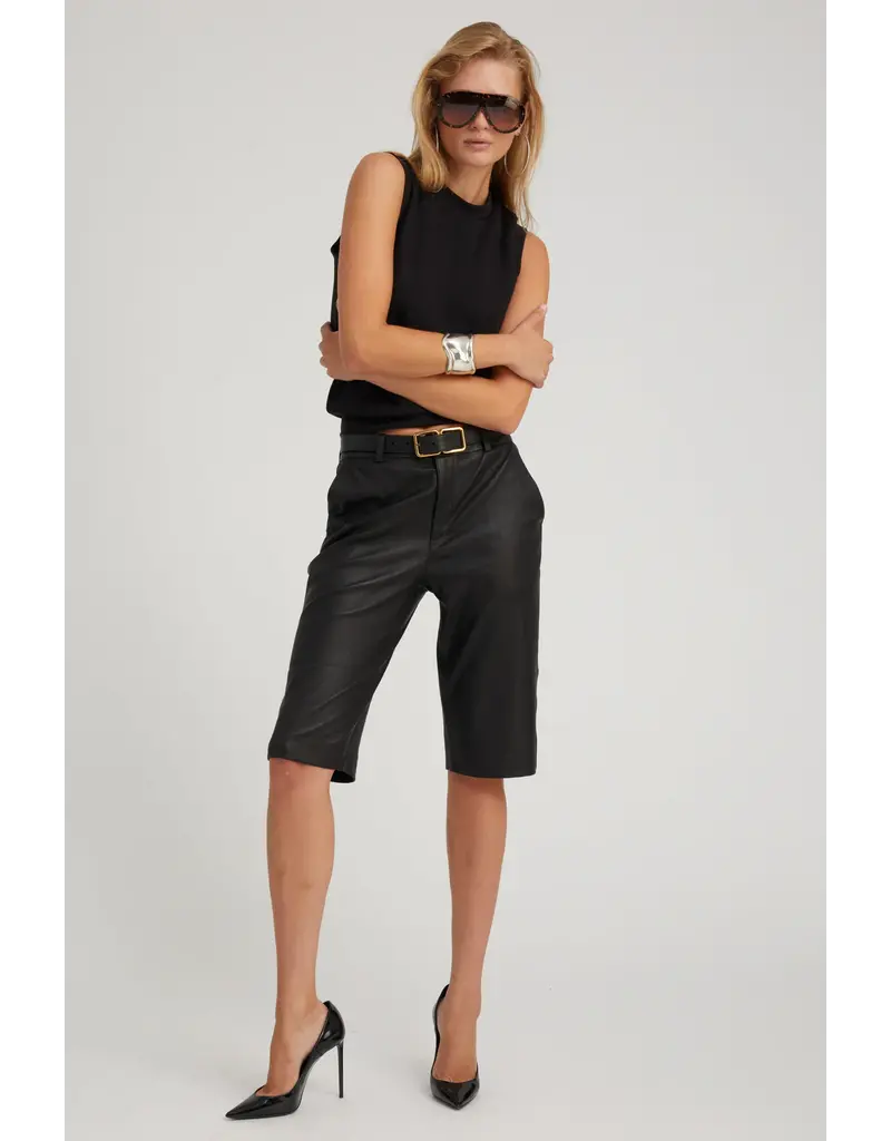 LEATHER TROUSER SHORTS