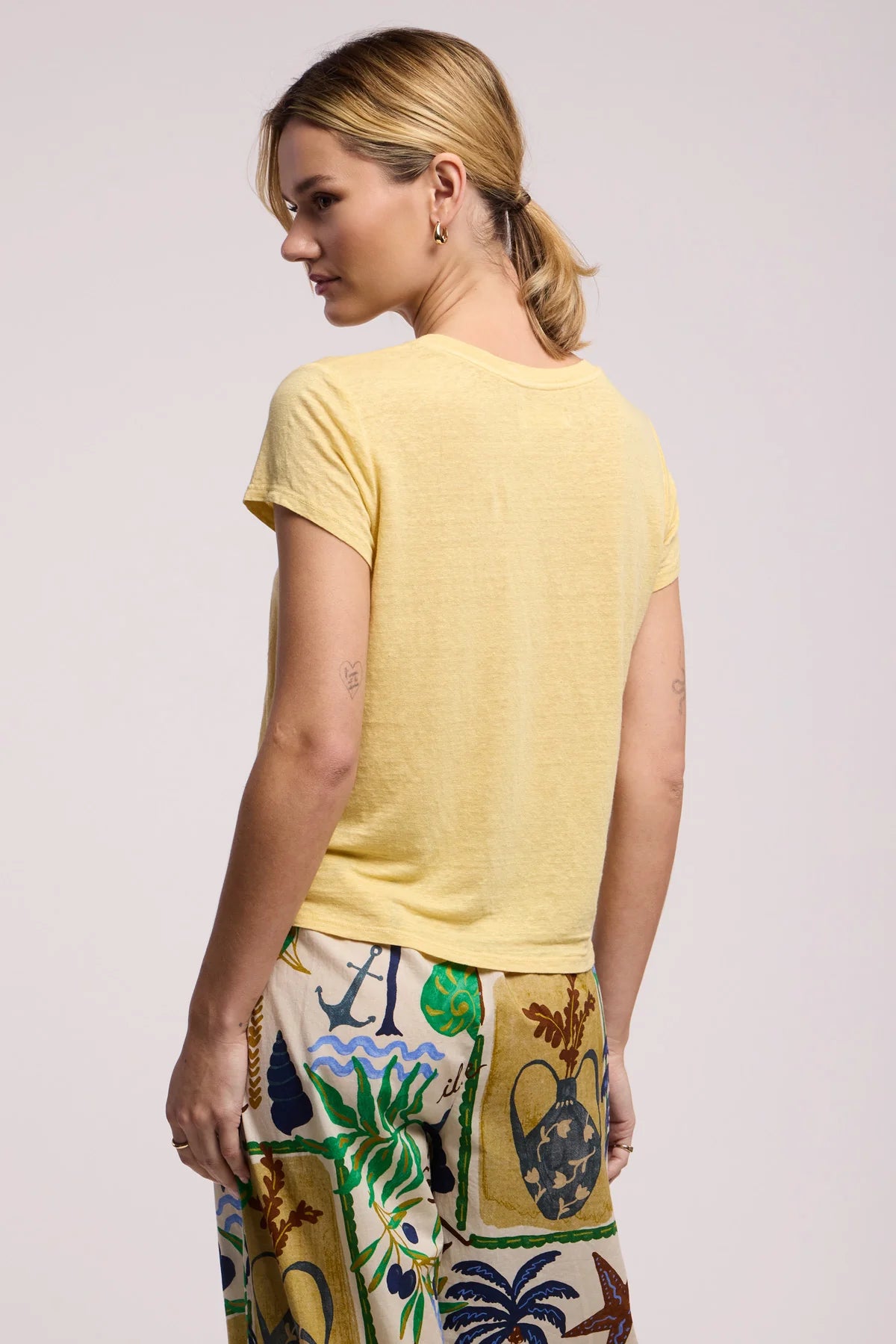 CASEY TEE