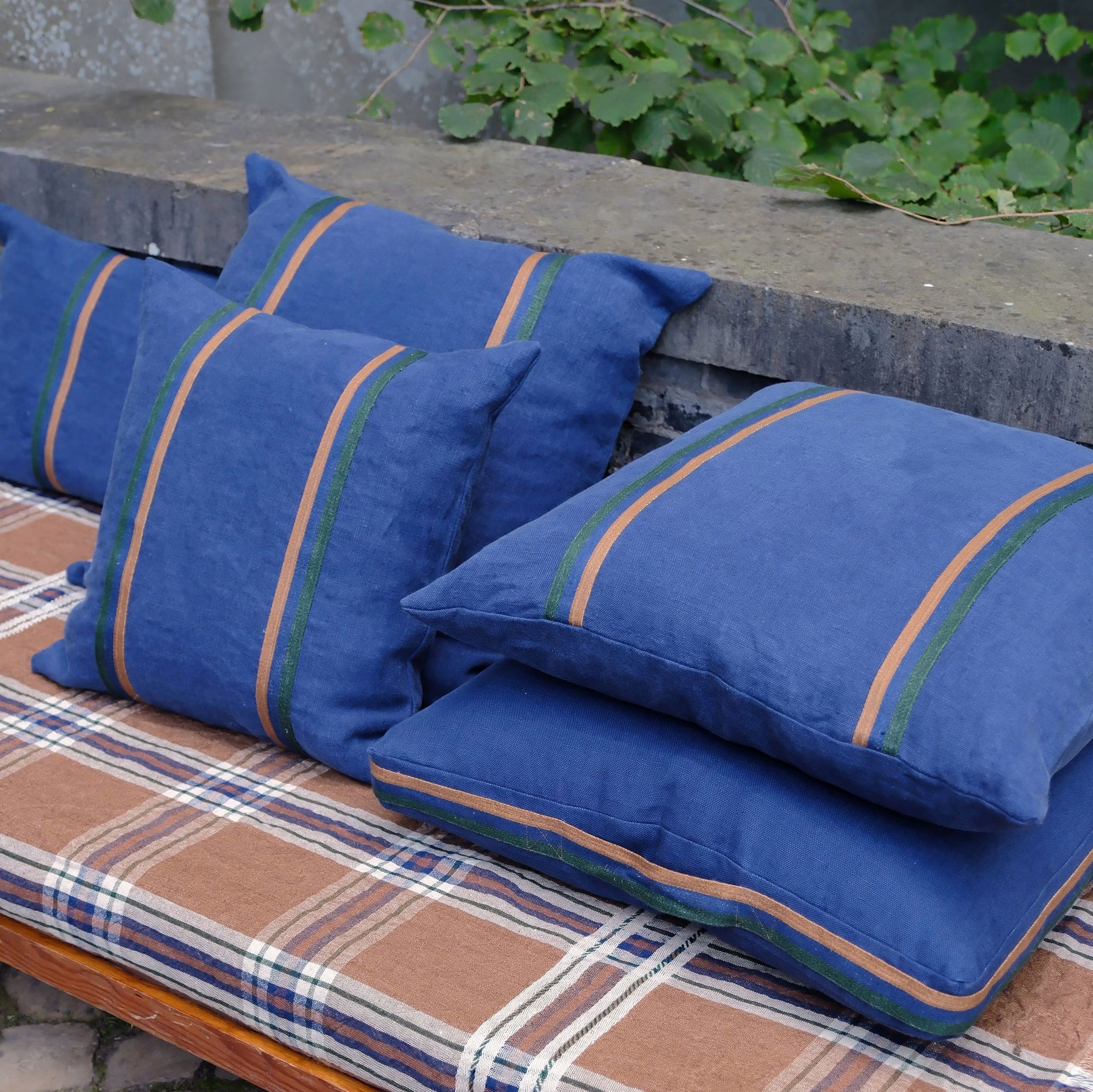 MAX PILLOW COVER