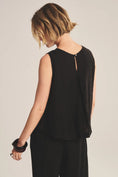Load image into Gallery viewer, MAXINE LINEN TOP
