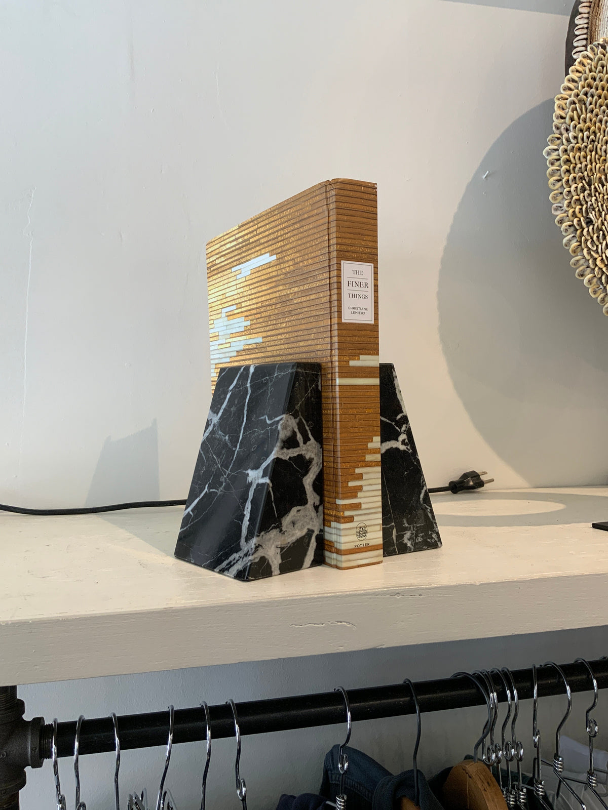 PAIR OF VINTAGE BLACK AND WHITE MARBLE BOOKENDS