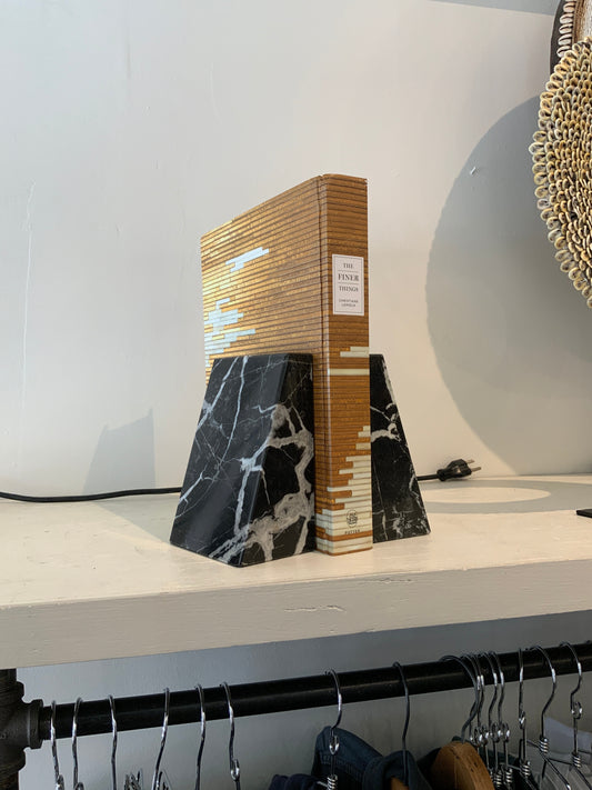 PAIR OF VINTAGE BLACK AND WHITE MARBLE BOOKENDS